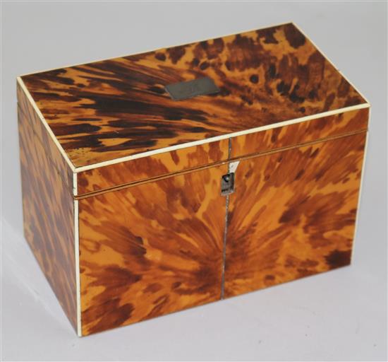 A Regency ivory strung blond tortoiseshell tea caddy, 6.5in.